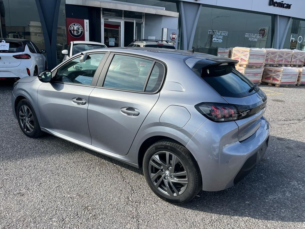 Peugeot 208 usata a Milano (6)