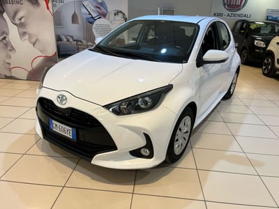 Toyota Yaris 1.0 5 porte Active del 2023 usata a Milano