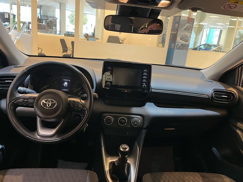 Toyota Yaris usata a Milano (17)