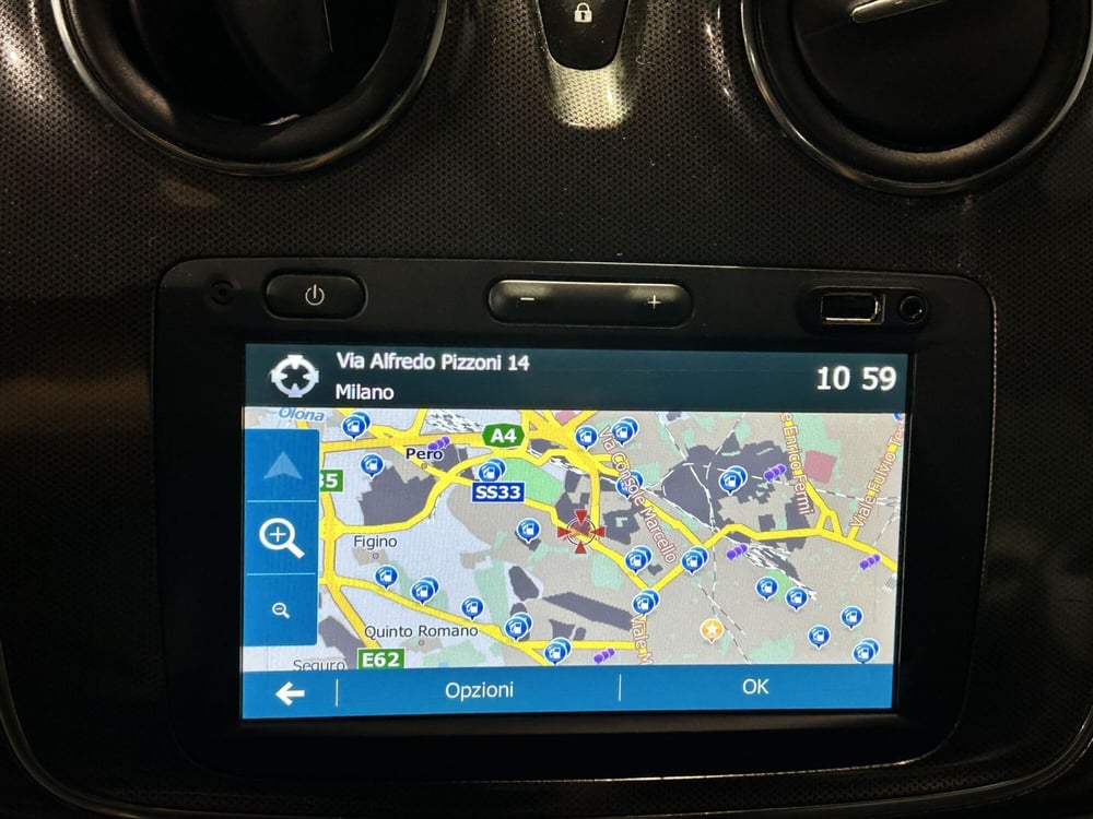 Dacia Sandero usata a Milano (11)