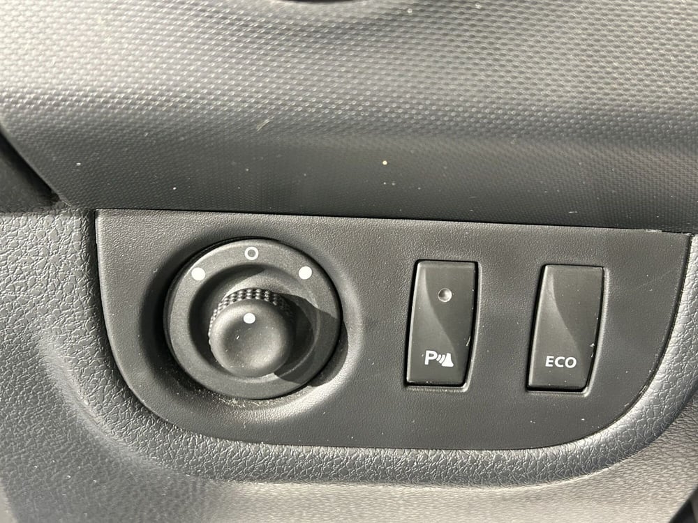 Dacia Sandero usata a Milano (19)