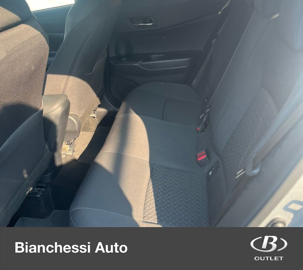 Toyota Toyota C-HR usata a Cremona (11)