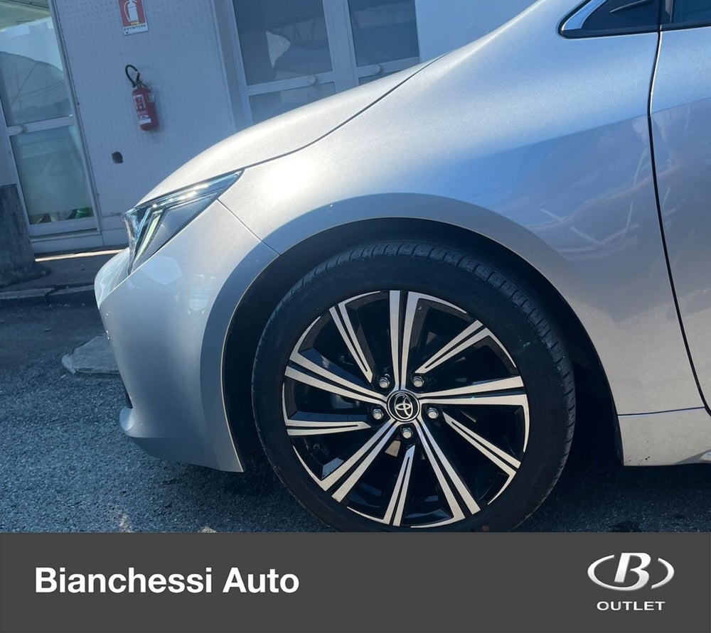 Toyota Corolla Touring Sports usata a Cremona (11)