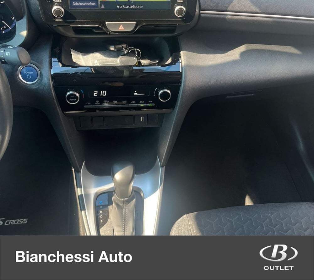 Toyota Yaris Cross usata a Cremona (11)