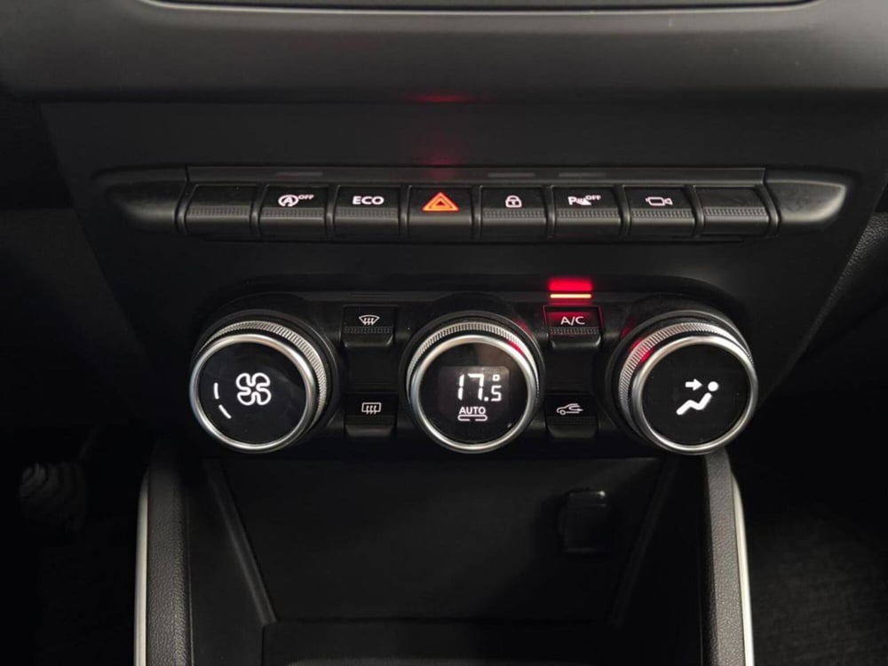 Dacia Duster usata a Como (19)
