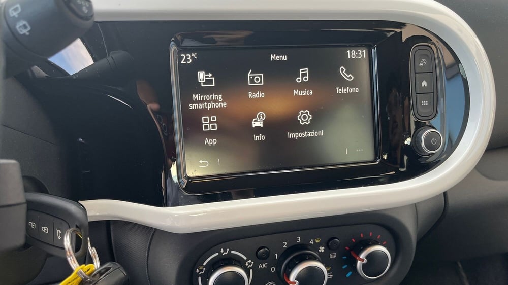 Renault Twingo usata a Parma (9)