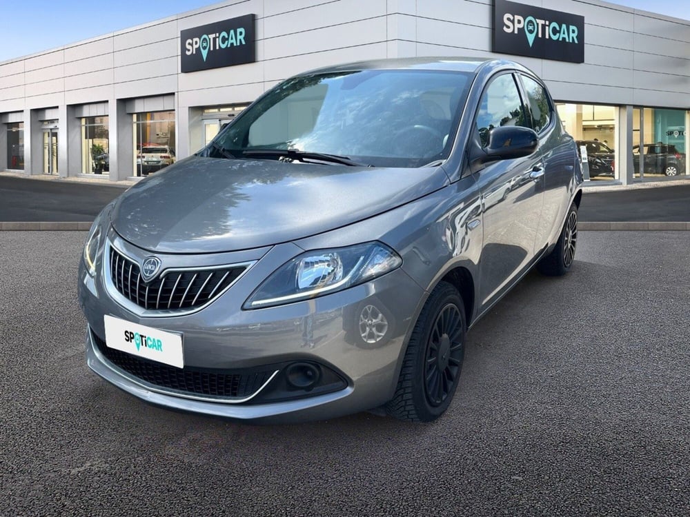Lancia Ypsilon usata a Pescara