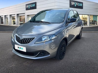 Lancia Ypsilon 1.0 FireFly 5 porte S&amp;S Hybrid Ecochic Silver del 2022 usata a Spoltore