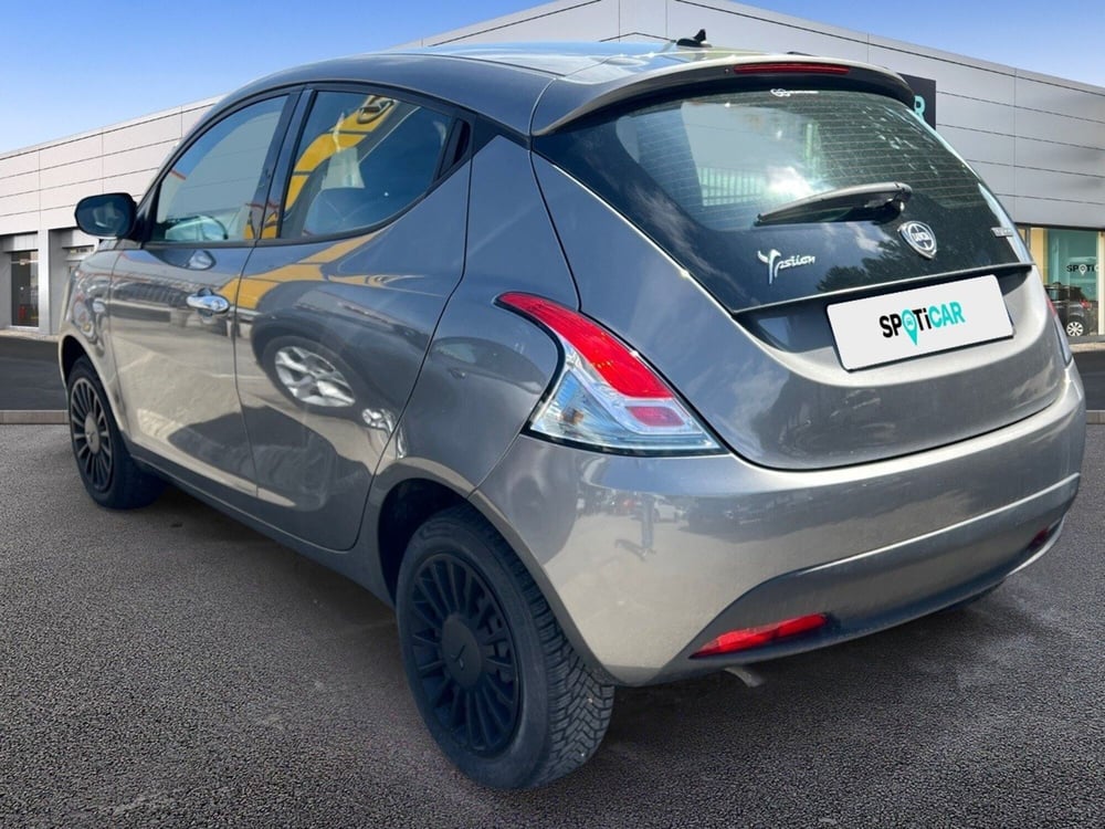 Lancia Ypsilon usata a Pescara (5)