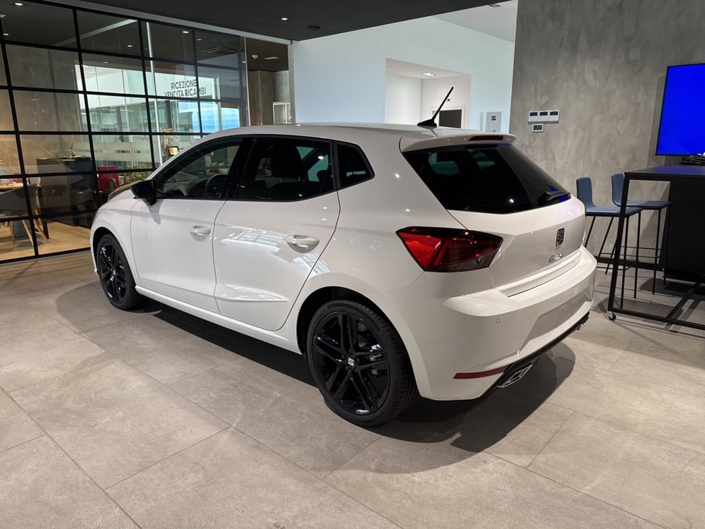 SEAT Ibiza nuova a Vercelli (2)