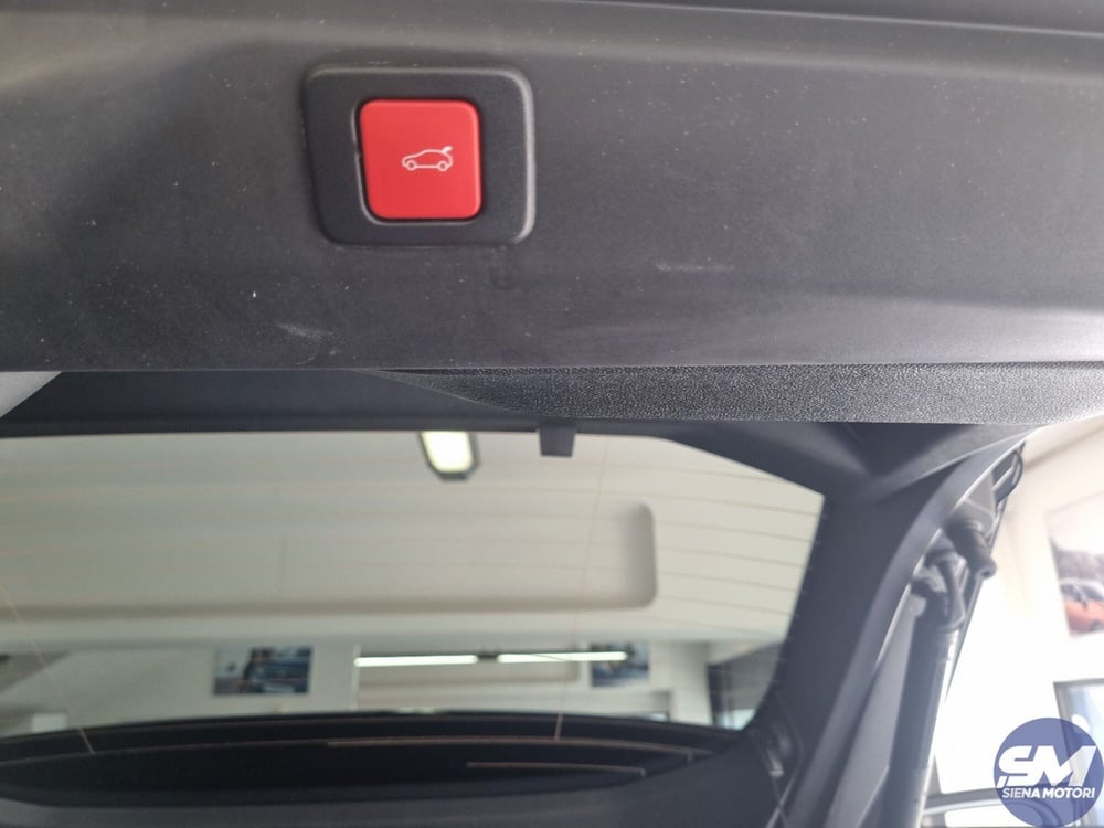 Peugeot 3008 nuova a Siena (10)