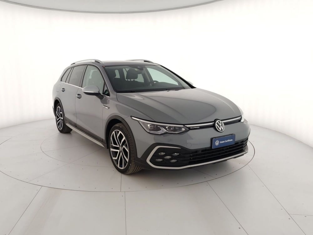 Volkswagen Golf Variant usata a Massa-Carrara (4)
