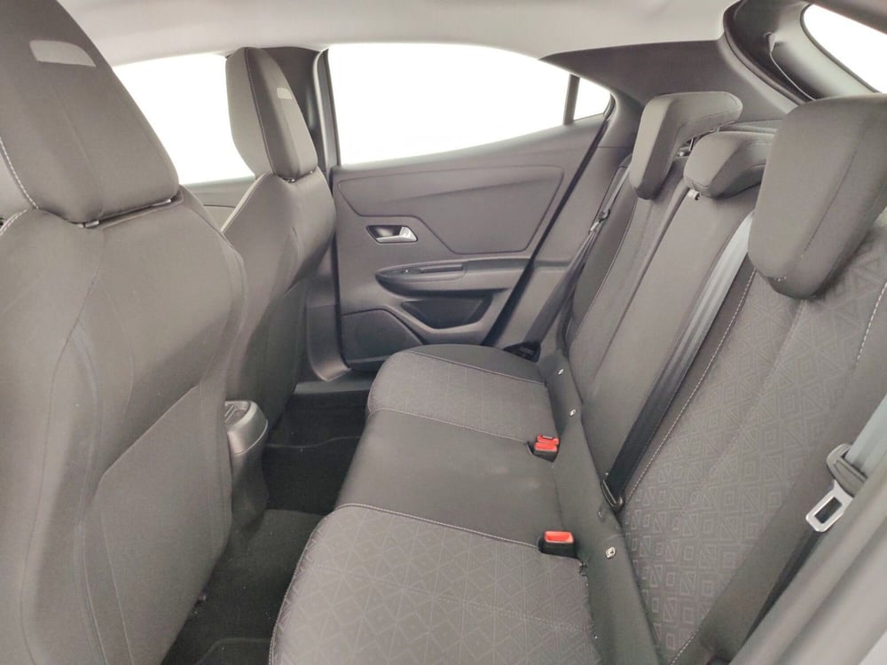 Opel Mokka usata a Massa-Carrara (10)