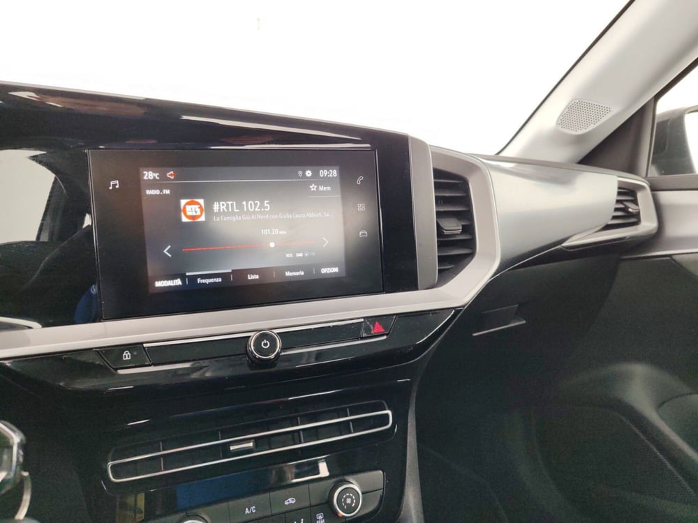 Opel Mokka usata a Massa-Carrara (12)