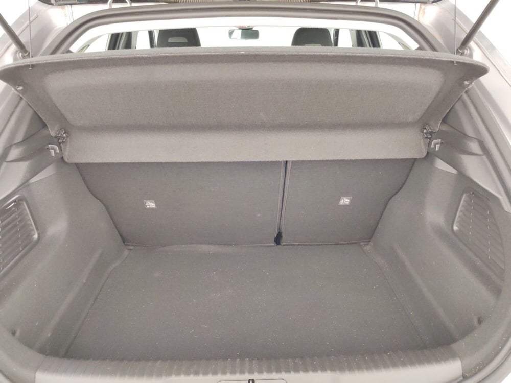 Opel Mokka usata a Massa-Carrara (16)