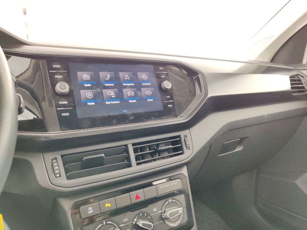 Volkswagen T-Cross usata a Massa-Carrara (12)