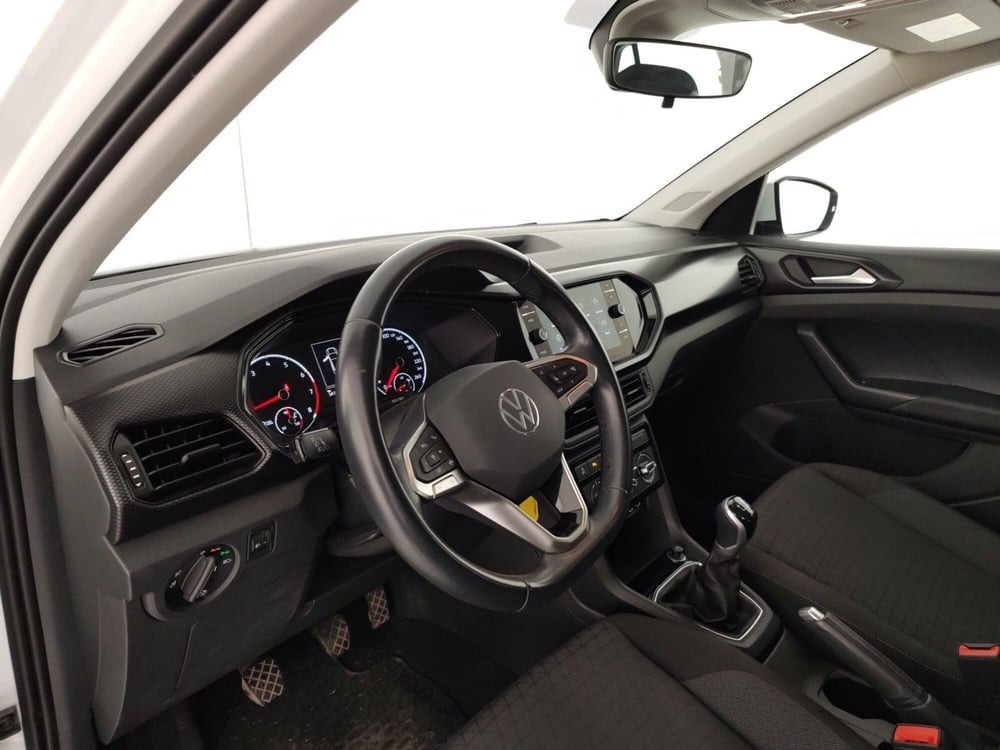 Volkswagen T-Cross usata a Massa-Carrara (8)