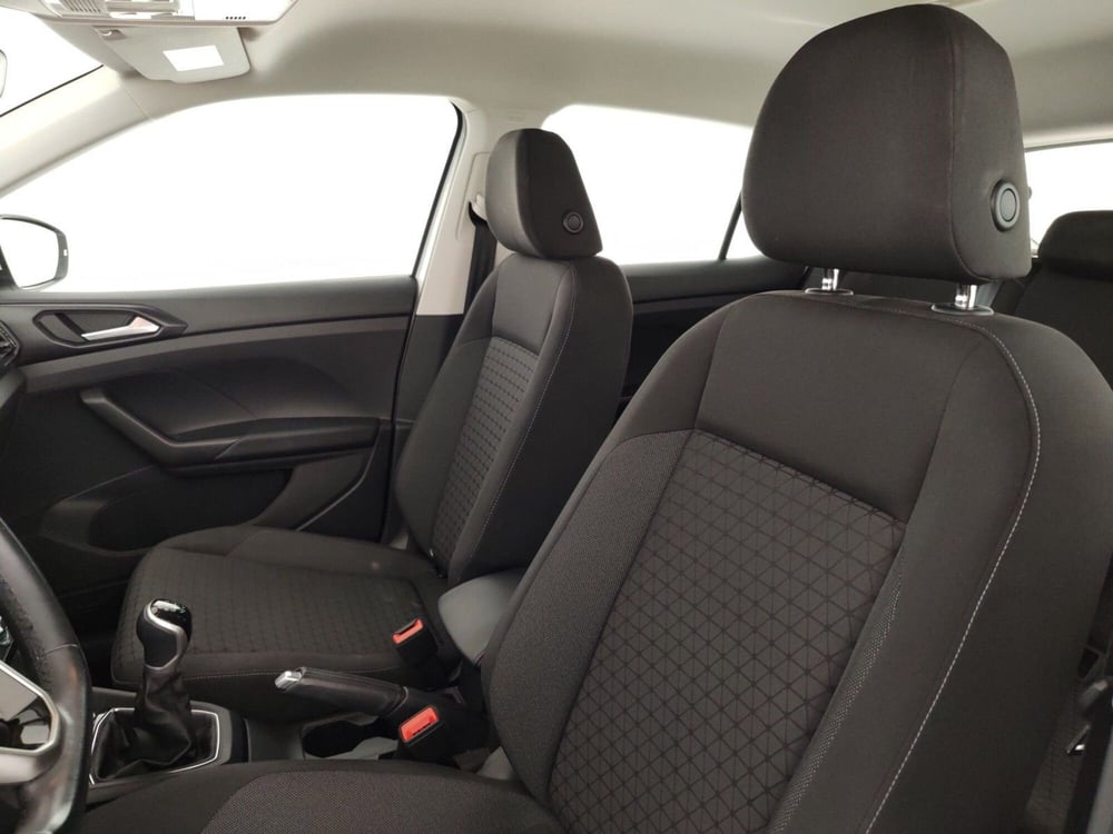 Volkswagen T-Cross usata a Massa-Carrara (9)