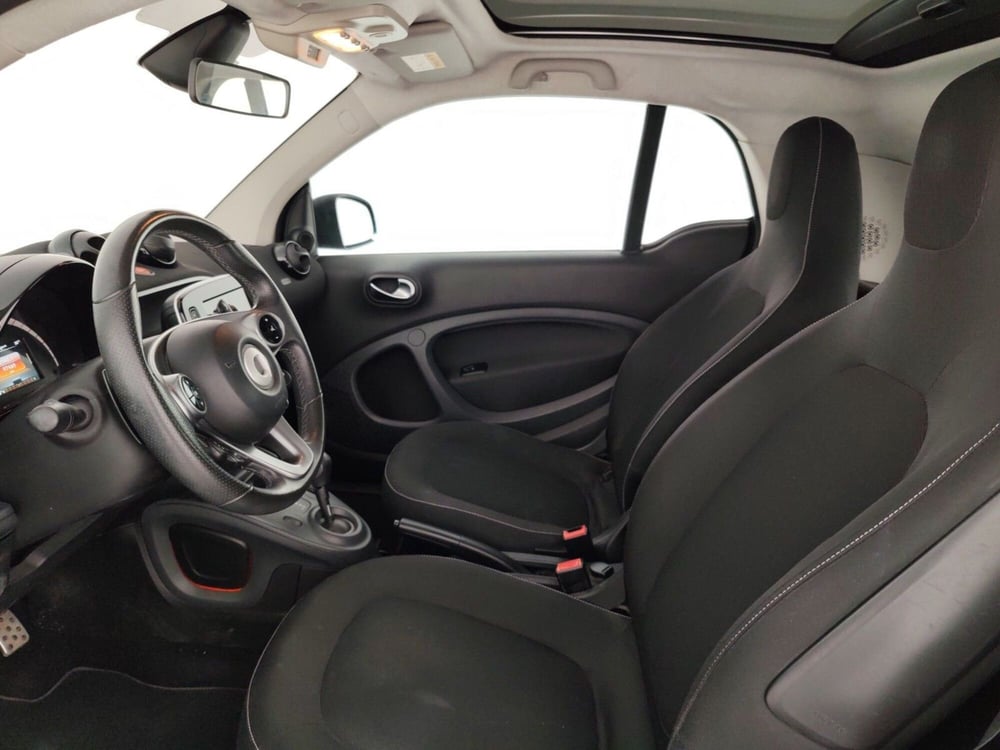 smart Fortwo usata a Massa-Carrara (8)