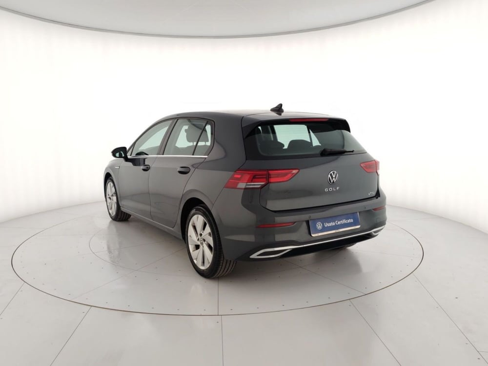 Volkswagen Golf usata a Massa-Carrara (2)