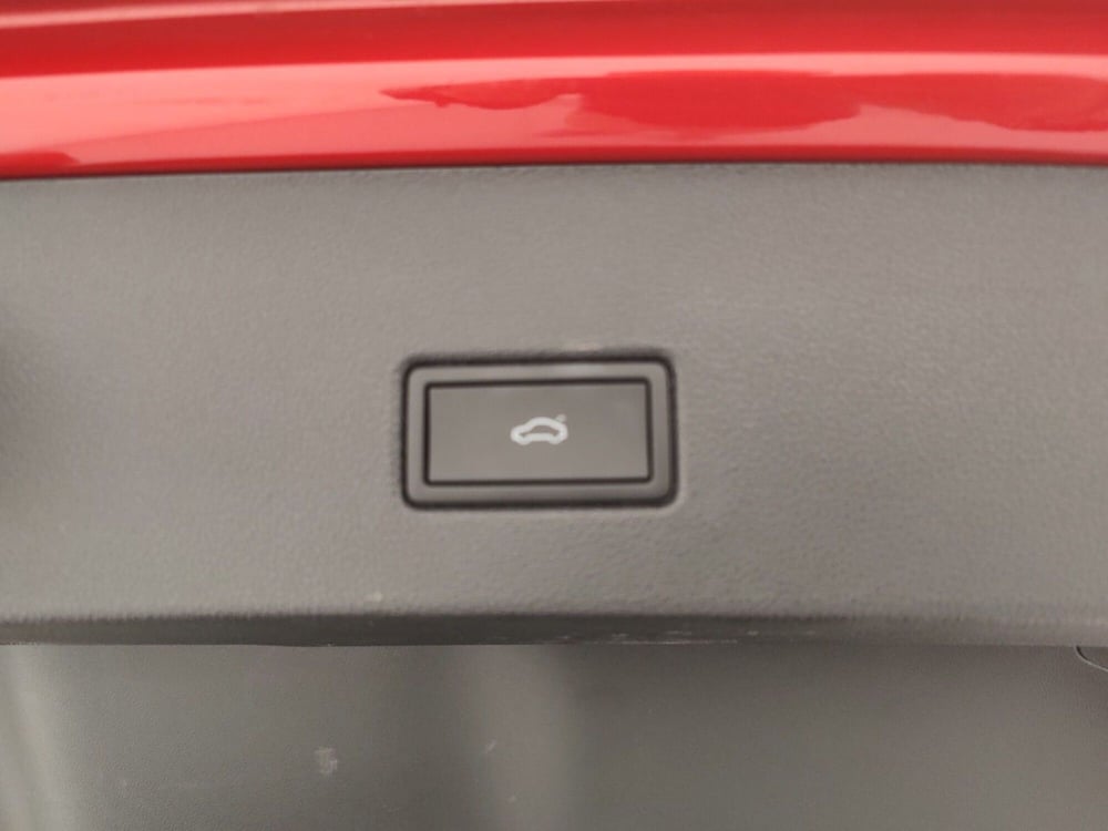 Volkswagen T-Roc usata a Massa-Carrara (9)