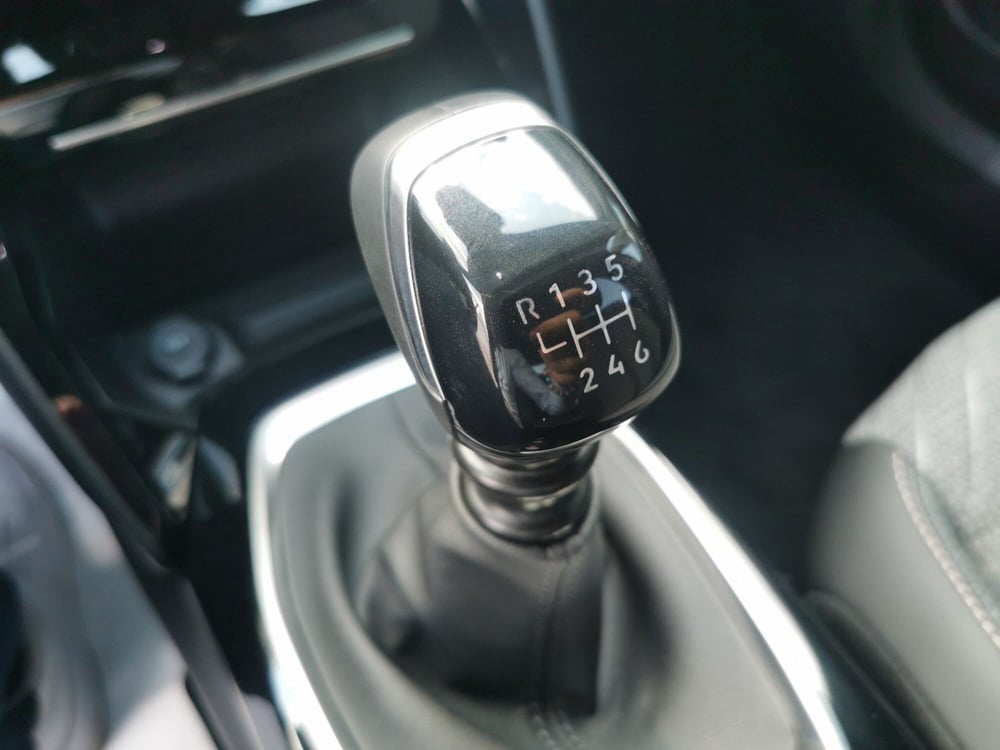 Peugeot 2008 nuova a Taranto (16)