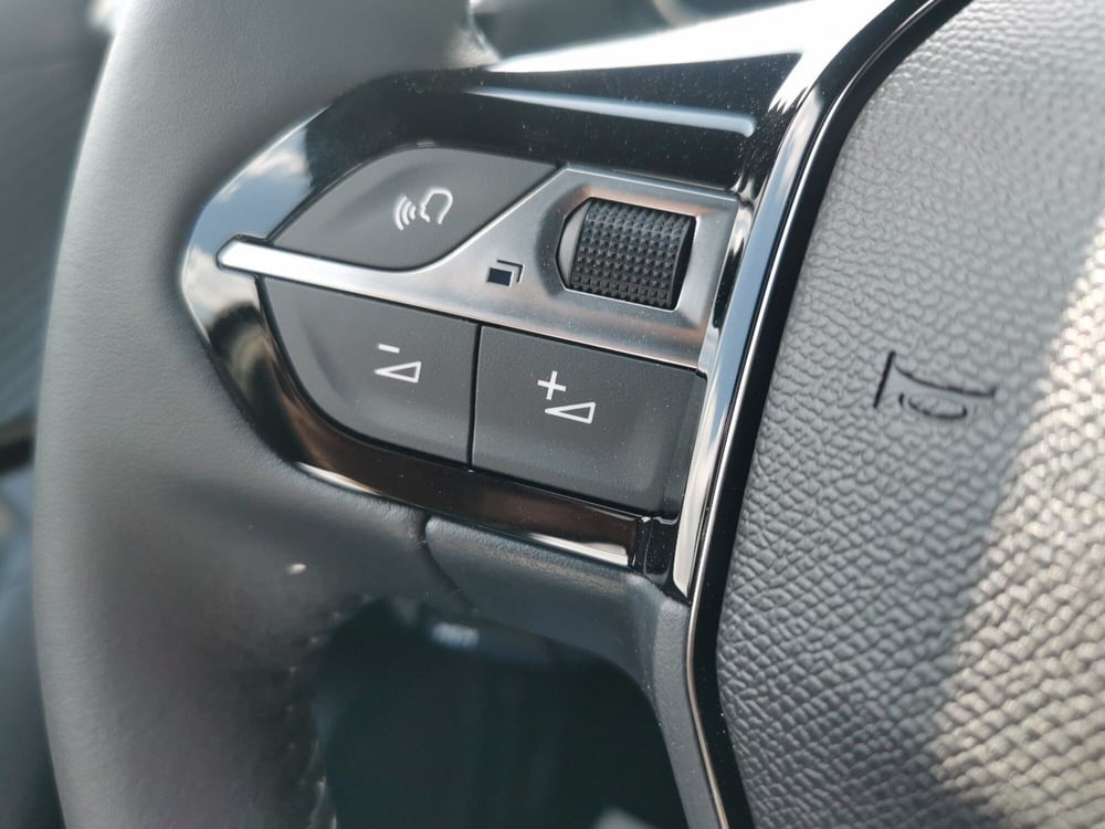 Peugeot 2008 nuova a Taranto (19)