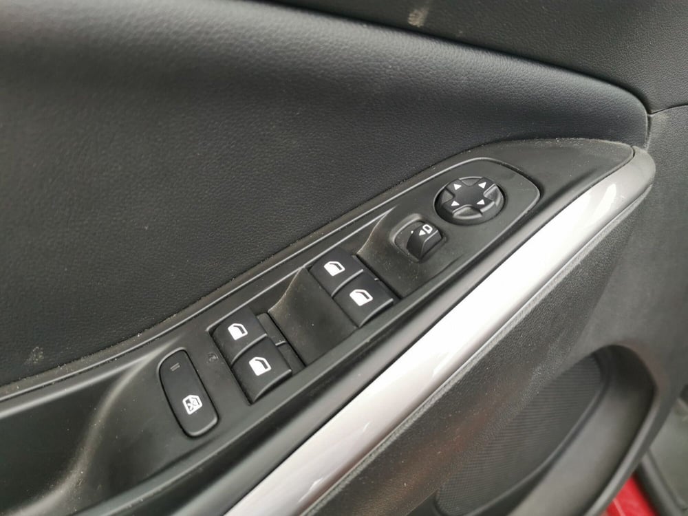 Opel Grandland usata a Taranto (16)