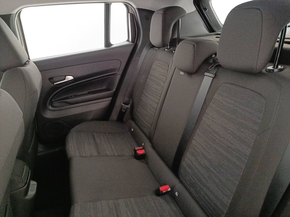 Jeep Avenger nuova a Treviso (11)