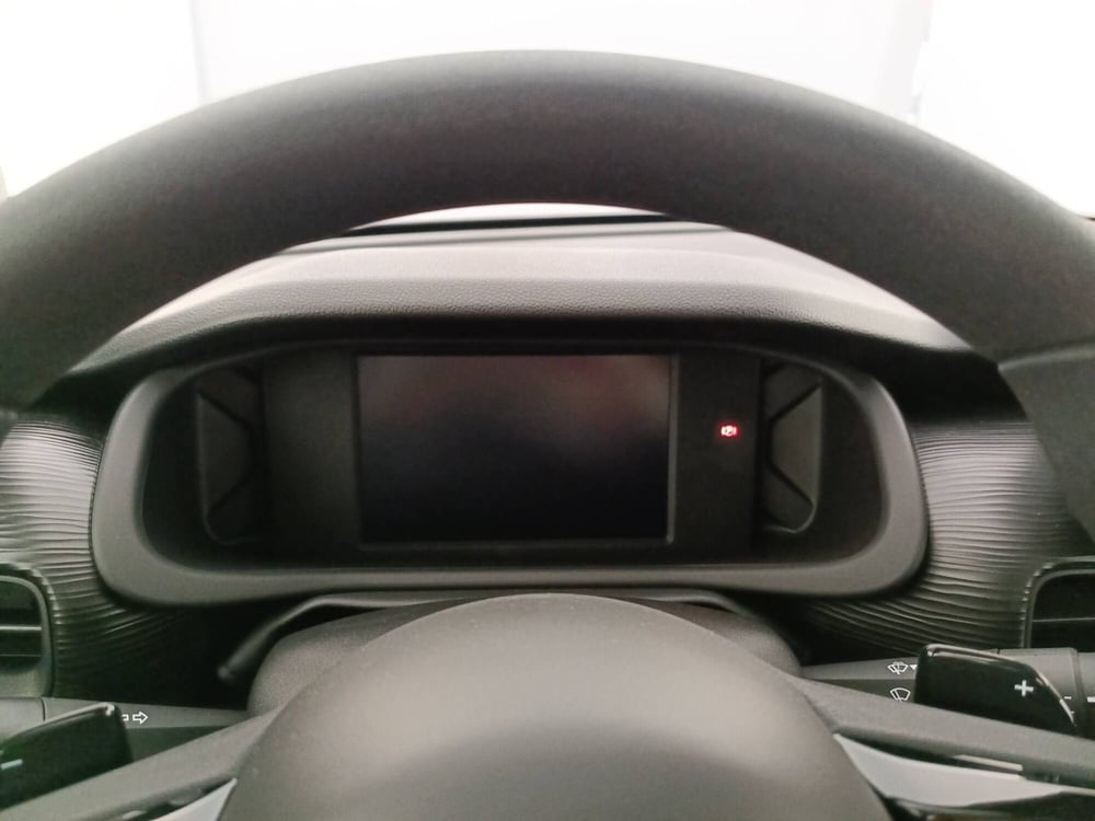Jeep Avenger nuova a Treviso (13)