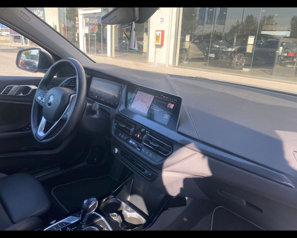 BMW Serie 1 usata a Caserta (18)