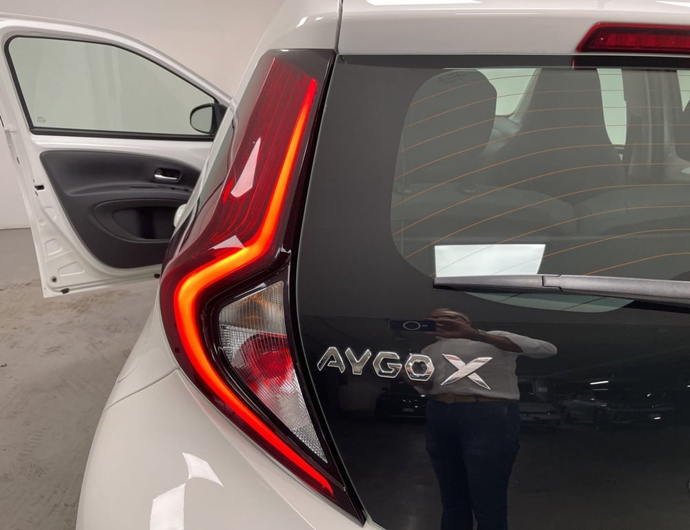 Toyota Aygo X usata a Varese (13)