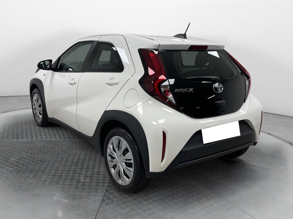 Toyota Aygo X usata a Varese (4)