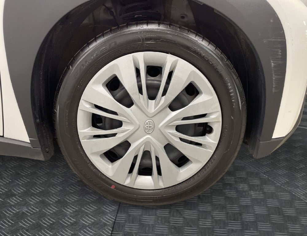 Toyota Aygo X usata a Varese (7)