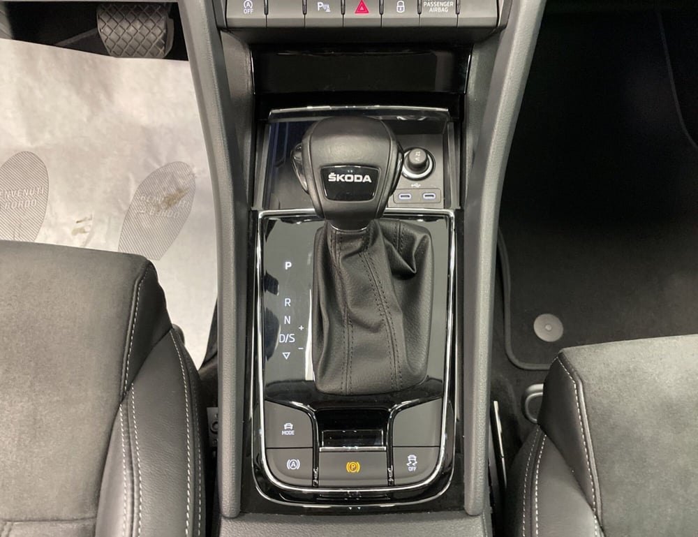 Skoda Karoq usata a Varese (16)
