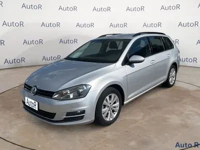 Volkswagen Golf Variant 1.6 BlueTDI 110 CV DSG Comfortline del 2016 usata a Tito