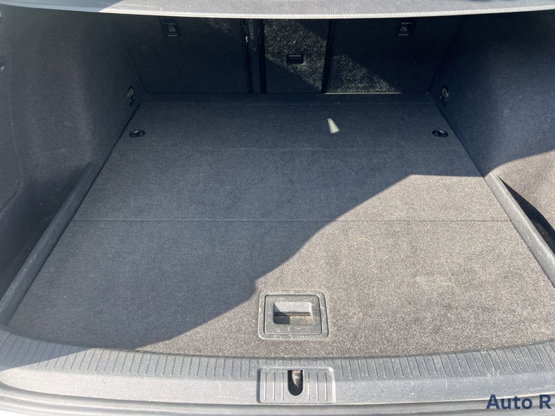 Volkswagen Golf Variant usata a Potenza (7)