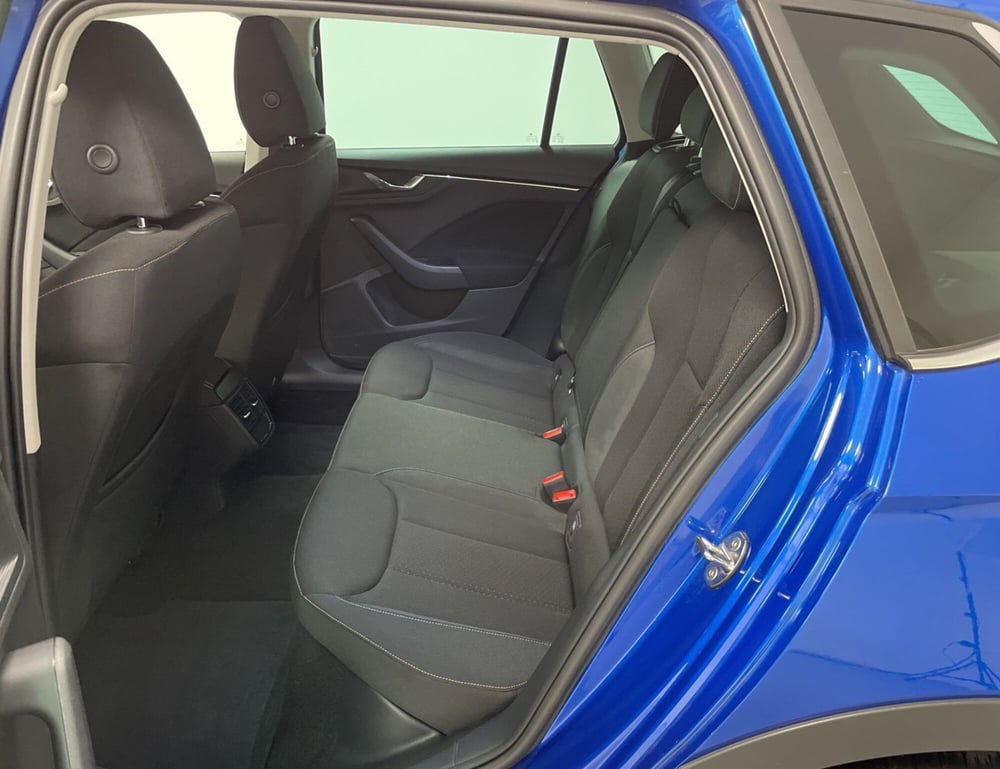 Skoda Kamiq usata a Varese (12)