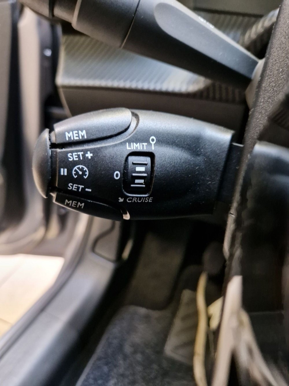 Peugeot 208 usata a Varese (16)