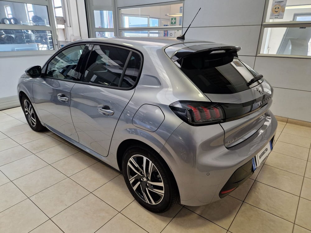 Peugeot 208 usata a Varese (3)