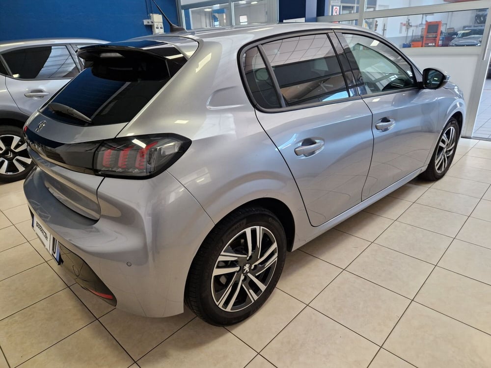Peugeot 208 usata a Varese (5)