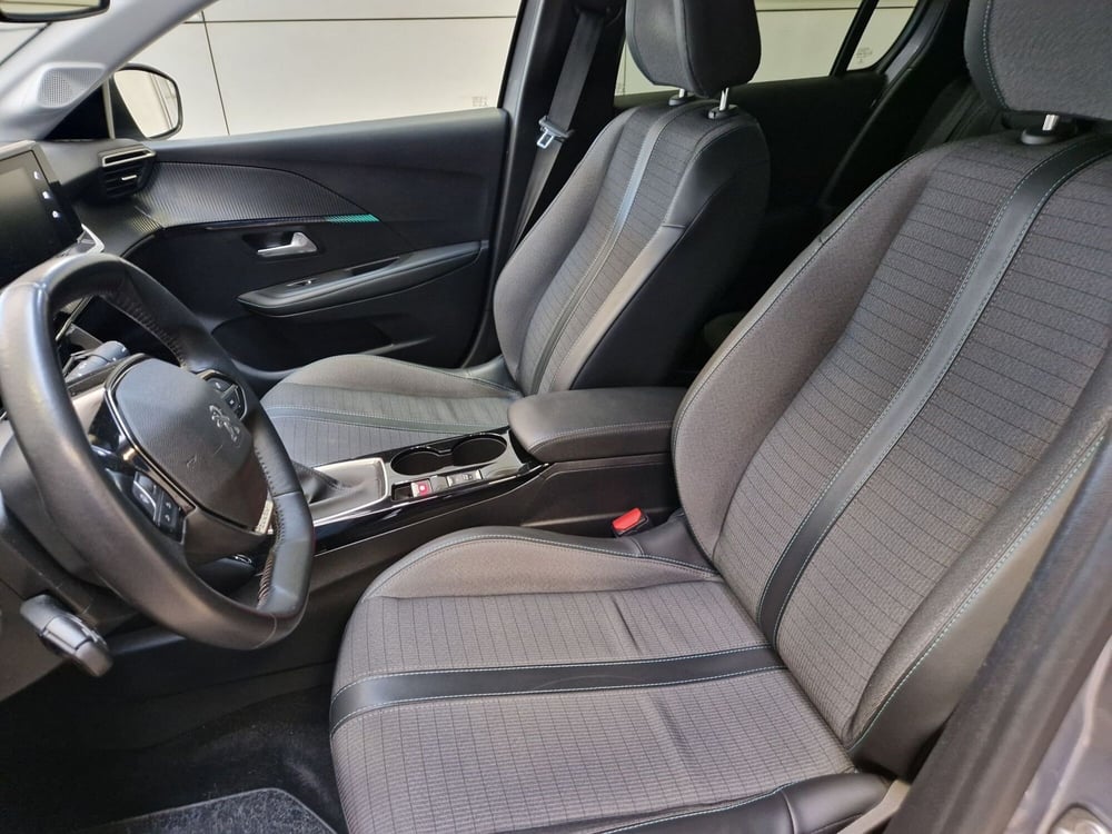 Peugeot 208 usata a Varese (8)