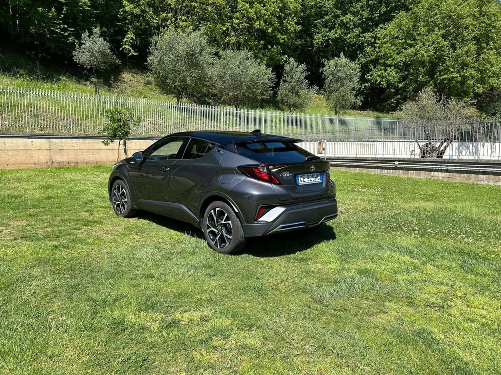 Toyota Toyota C-HR usata a Salerno (4)