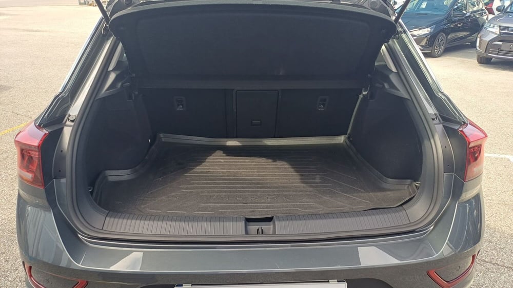 Volkswagen T-Roc usata a Padova (8)