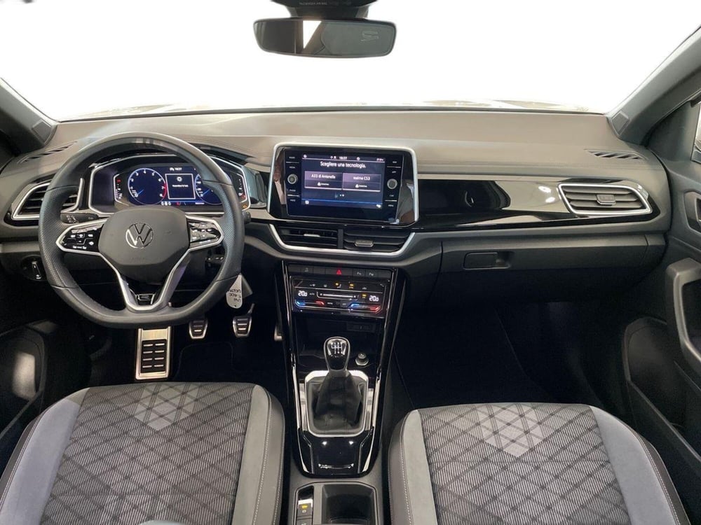 Volkswagen T-Roc usata a Pistoia (11)
