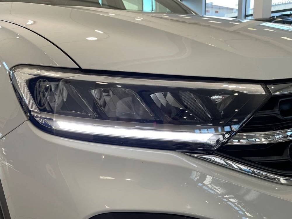 Volkswagen T-Roc usata a Pistoia (7)