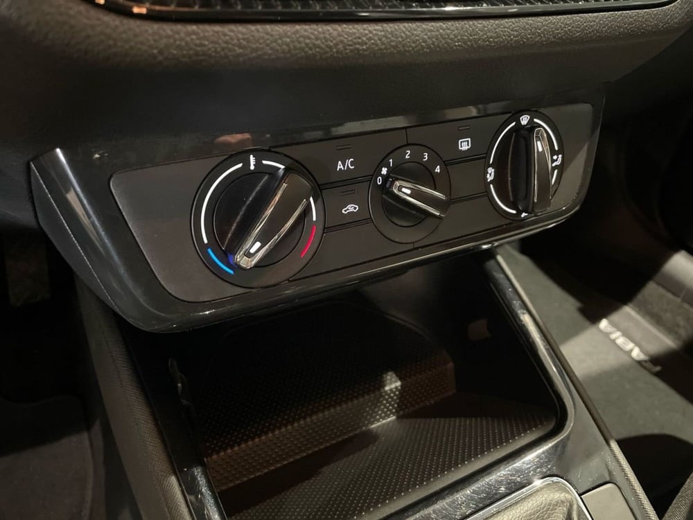Skoda Fabia usata a Firenze (15)