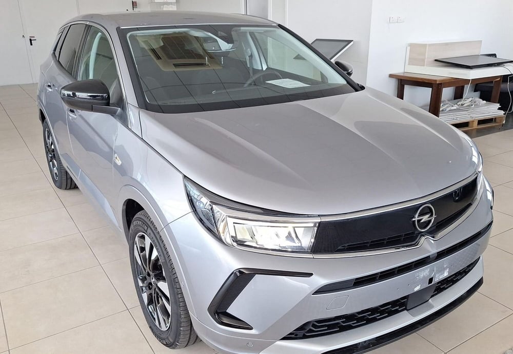 Opel Grandland nuova a Firenze (8)