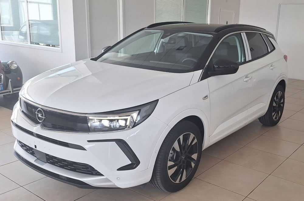 Opel Grandland nuova a Firenze (15)