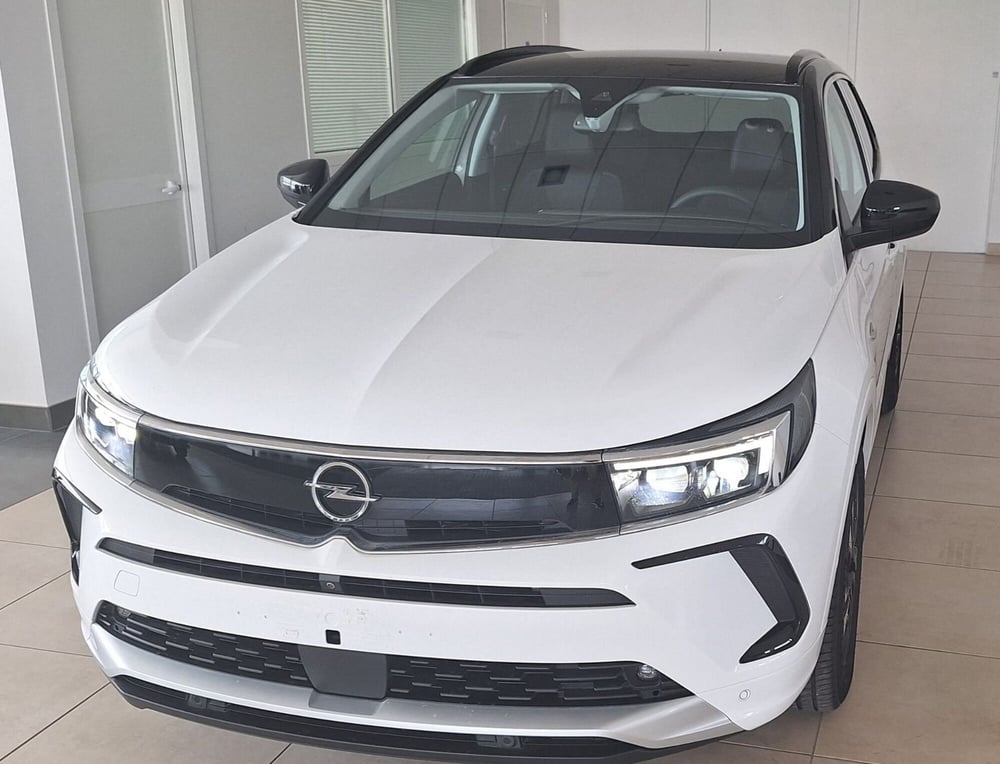 Opel Grandland nuova a Firenze (9)